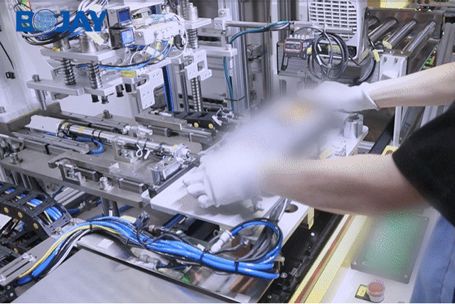 博坤機電車載屏自動組裝測試線 —— 賦能智能座艙產(chǎn)業(yè)快速發(fā)展